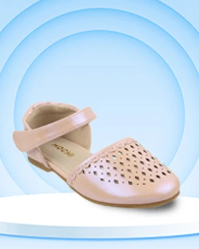Girls Sandals - Buy Sandals for Girls Online | Mochi Shoes
